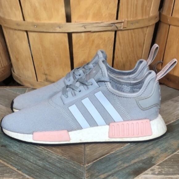 Adidas NMD R1 Light Onix Gray Pink BY3058 Running Sneakers Shoes Womens Size 8 - Picture 2 of 9